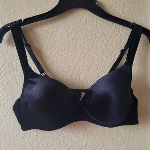 Vintage Victoria's Secret Black Velour Underwire Bra (36B)